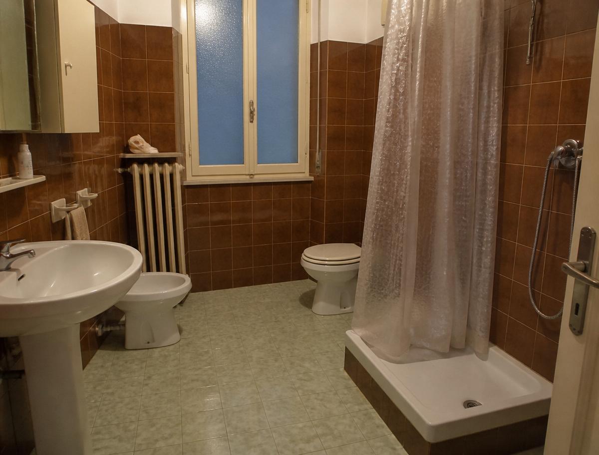 Bagno padronale, villa fine anni '70 — prima